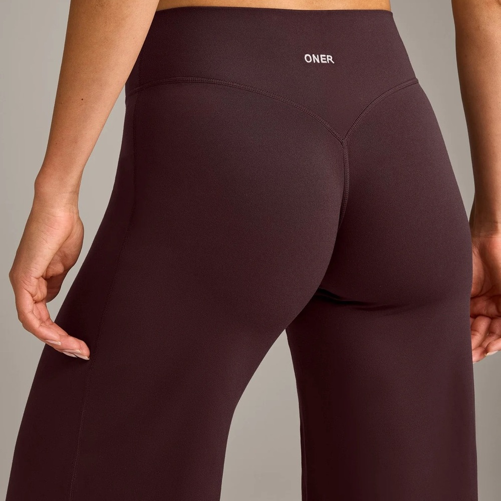 SOFTMOTION™ STRAIGHT LEG BOTTOMS WITH GRAY LOGO - Picture 6 of 8